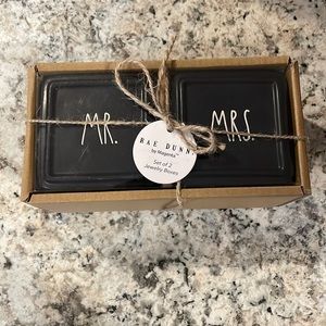 Rae Dunn Mr & Mrs ring boxes set